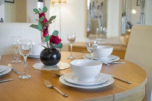 Dining - 2 Bed in Tetbury (oc-l34108) (Tetbury)