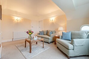 TV - 1 Bed in St. Merryn (oc-p00645) (Saint Merryn)