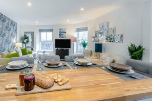 Dining - 2 Bed in Penzance (oc-u34133) (Penzance)