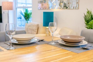 Dining - 2 Bed in Penzance (oc-u34133) (Penzance)