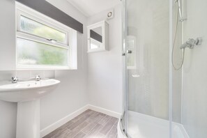 Hair dryer, towels - 1 Bed in Saundersfoot (oc-pw9269) (Saundersfoot)