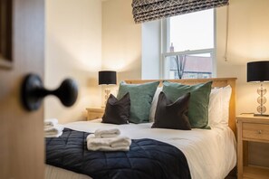 2 makuuhuonetta, silitysrauta/-lauta, ilmainen Wi-Fi, vuodevaatteet