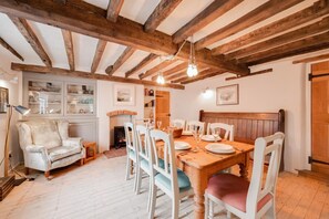 Dining - 4 Bed in Westleton (oc-holc) (Westleton)