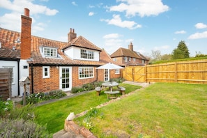 Outdoor dining - 4 Bed in Westleton (oc-holc) (Westleton)