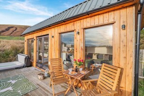 Outdoor dining - 1 Bed in Newton In Bowland (oc-h34065) (Newton)
