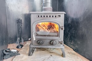 Fireplace - 1 Bed in Newton In Bowland (oc-h34064) (Newton)