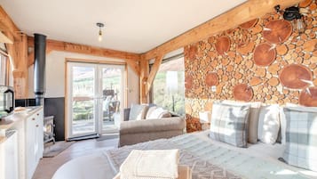 Fer et planche Ă repasser, draps fournis