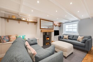 Fernseher, Kamin