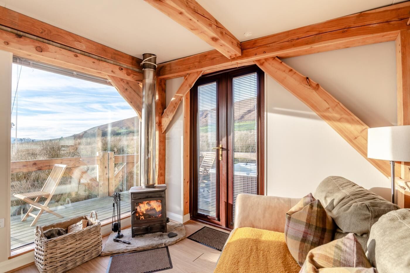 Télévision, cheminée