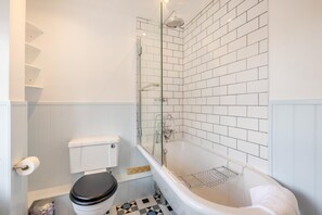Hair dryer, towels - 2 Bed in Holt (oc-1863) (Holt)