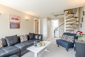 TV - 2 Bed in Aldeburgh (oc-mst) (Aldeburgh)