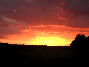 Miscellaneous - Flagstone Guest Room with Shared Pool, Private Terrace and Wi-Fi (Sanxay)