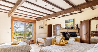 Chambre dâhĂŽtes « Chambre Flagstone » avec piscine partagĂ©e, terrasse privĂ©e et Wi-Fi