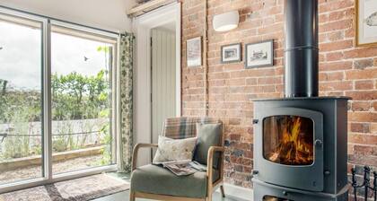 3 Bed in Edenbridge (oc-o34127)