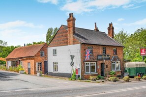 Exterior - 3 Bed in Edenbridge (oc-o34127) (Cowden)