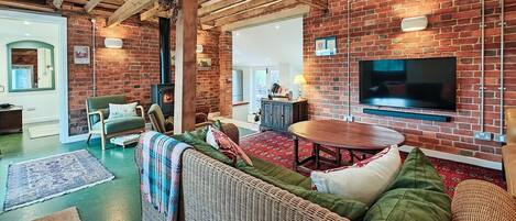 Télévision, cheminée