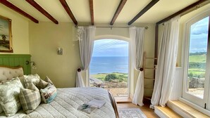 3 bedrooms, iron/ironing board, WiFi (free), bed sheets - 3 Bed in Scarborough (oc-sa004) (Ravenscar)