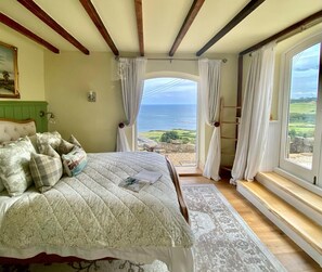 3 chambres, fer et planche à repasser, Wi-Fi gratuit, draps fournis