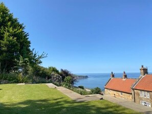 Property grounds - 2 Bed in Scarborough (oc-sa003) (Ravenscar)