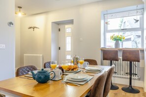 Dining - 2 Bed in Stoney Middleton (oc-b34247) (Stoney Middleton)