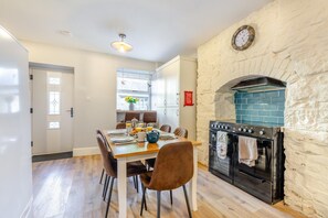 تناول الطعام