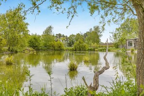 Property grounds - 5 Bed in Briston (oc-1875) (Briston)