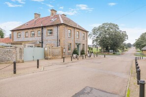 Exterior - 4 Bed in Holkham (oc-h34081) (Holkham)