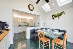 Dining - 3 Bed in Holt (oc-2280) (Holt)