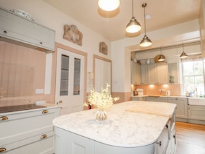 Fridge, microwave, dishwasher, cookware/dishes/utensils - Druidaig Lodge (Kyle)