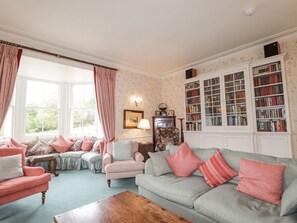 Living area - Druidaig Lodge (Kyle)