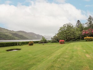 Property grounds - Druidaig Lodge (Kyle)