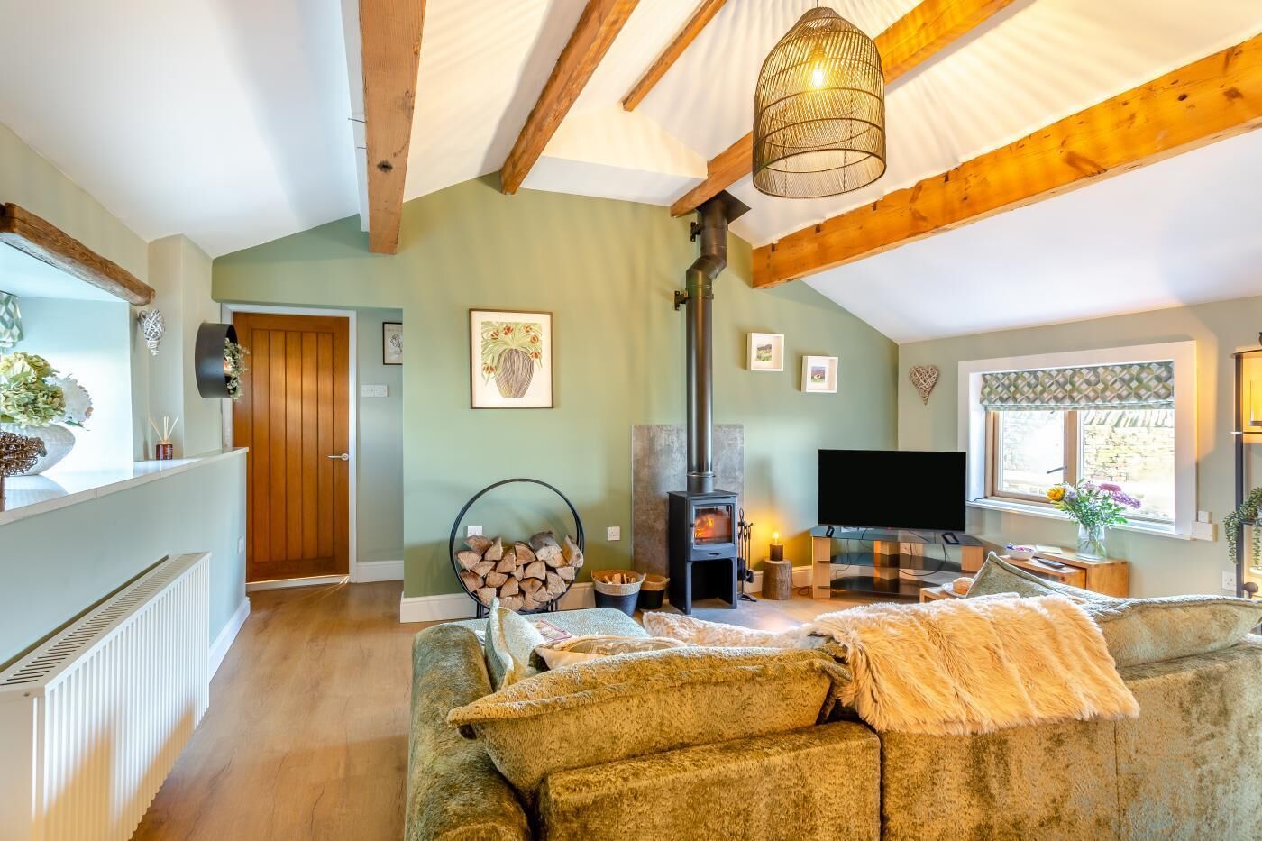 Televisie en een open haard