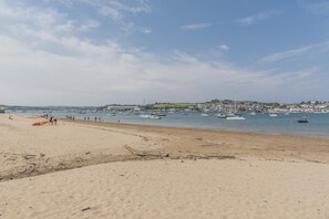 Beach - 4 Bed in Instow (oc-clevv) (Instow)