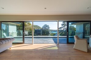Interior - 5 Bed in Lulworth Cove (oc-a34120) (West Lulworth)