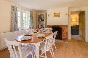 Dining - 3 Bed in Yoxford (oc-bmy) (Yoxford)