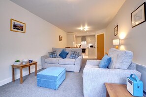 TV - 1 Bed in Whitby (oc-w426) (Whitby)