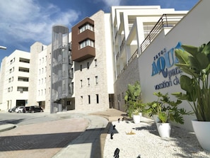 Exterior - Zavos Aqua Park Club Apt by TrulyCyprus (Mouttagiaka)