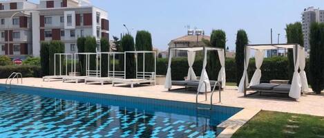 Indoor pool, 2 outdoor pools