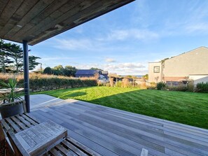 Terrace/patio - 3 Bed in Constantine Bay (oc-t34218) (Constantine Bay)