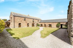 Exterior - 4 Bed in Wadebridge (oc-t34227) (Saint Issey)