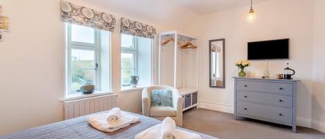 Strykejern/-brett, wi-fi (inkludert) og sengetøy