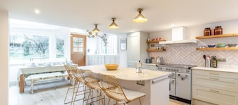 3 Bed in Newport (oc-p33956)