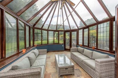 6 Bed in Taunton (oc-b34095)