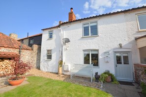 Exterior - 2 Bed in Knapton (oc-1883) (Knapton)