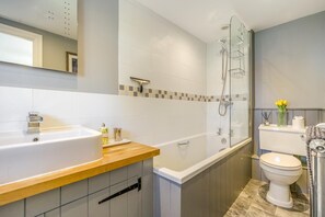 Hair dryer, towels - 2 Bed in Blakeney (oc-1889) (Blakeney)