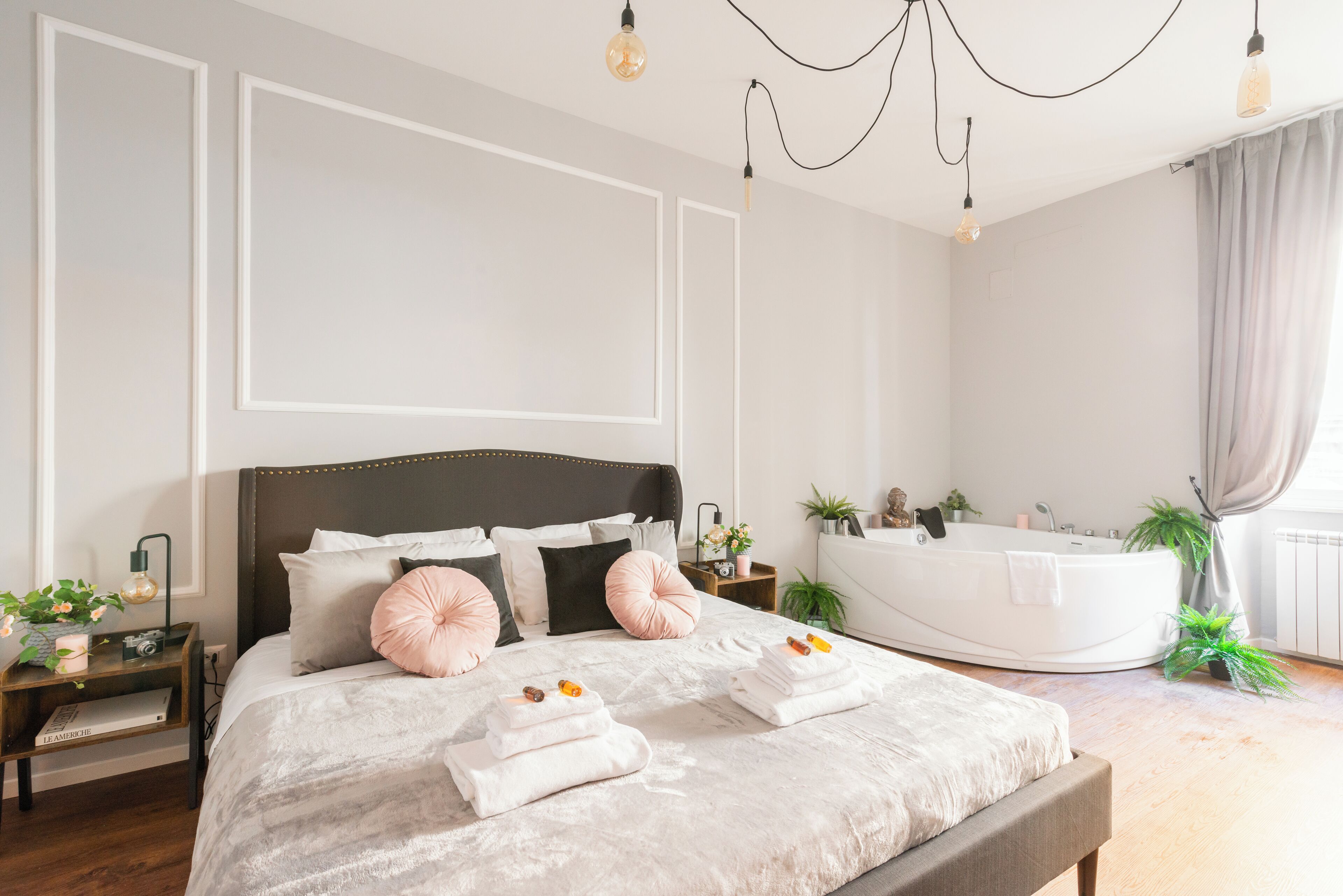 Iron/ironing board, travel crib, free WiFi, bed sheets