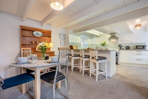 Dining - 2 Bed in St. Teath (oc-shilli) (Saint Teath)