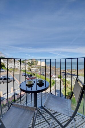 Property grounds - 2 Bed in Ilfracombe (oc-sunviw) (Ilfracombe)