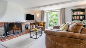 Living area - 4 Bed in Helford (oc-s34375) (Helford)