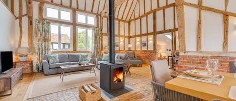 تلفزيون، مدفأة